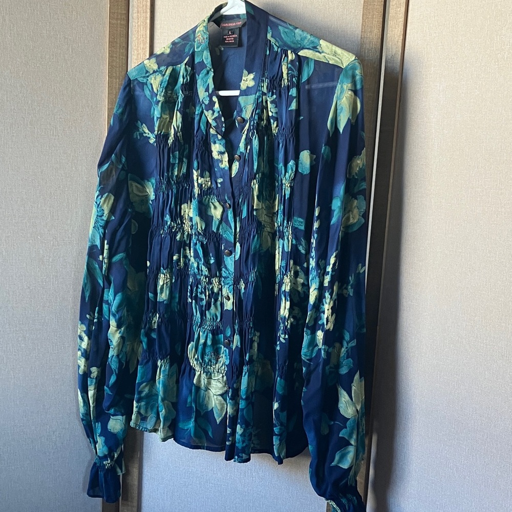 FINAL MARKDOWN Francesca Rose Navy Rayon Top large